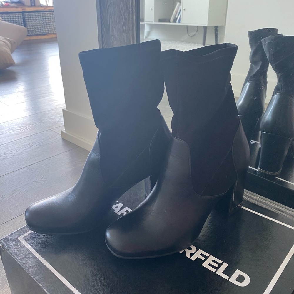 Karl Lagerfeld “Karelle” slip ok booties